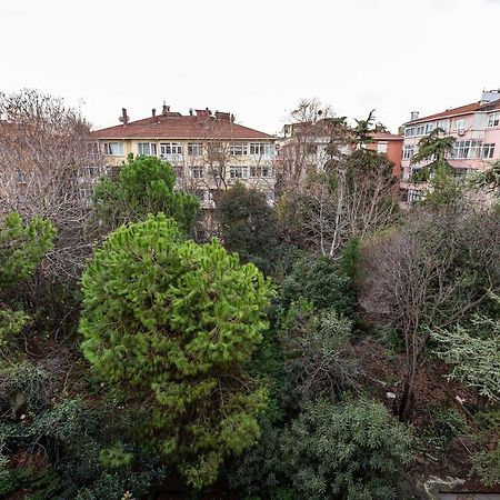 Charming Apartment Surrounded By Vibrant Attractions In Kadikoy Istanbul Ngoại thất bức ảnh