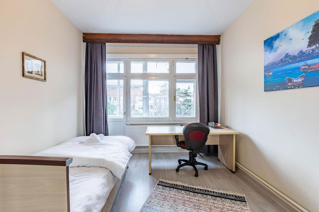 Charming Apartment Surrounded By Vibrant Attractions In Kadikoy Istanbul Ngoại thất bức ảnh