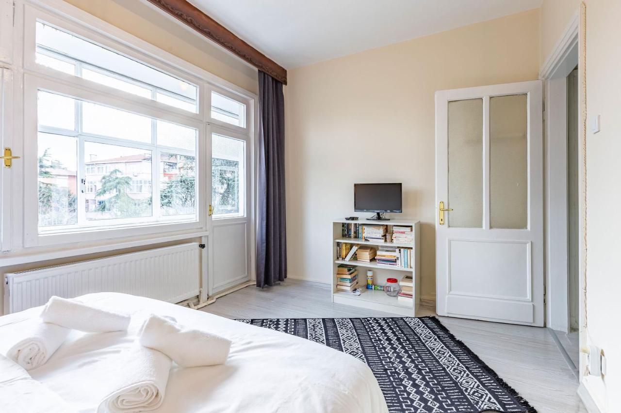 Charming Apartment Surrounded By Vibrant Attractions In Kadikoy Istanbul Ngoại thất bức ảnh
