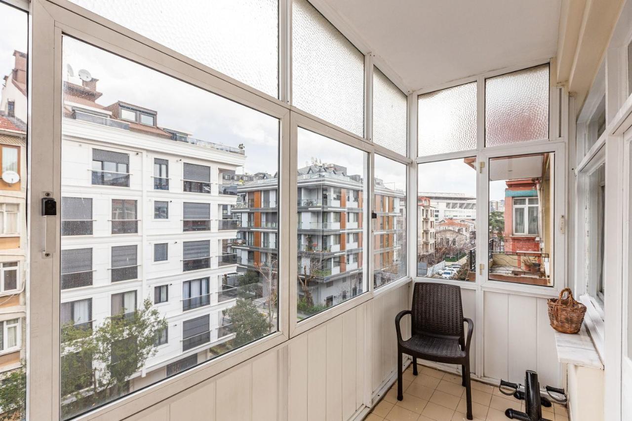 Charming Apartment Surrounded By Vibrant Attractions In Kadikoy Istanbul Ngoại thất bức ảnh